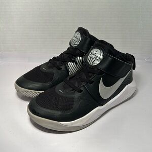 Nike Kids Black and Gray Sneakers